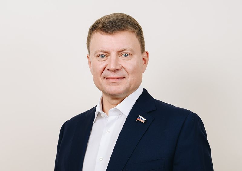 С Днем Государственного флага Российской Федерации: Поздравление от Сергея Еремина