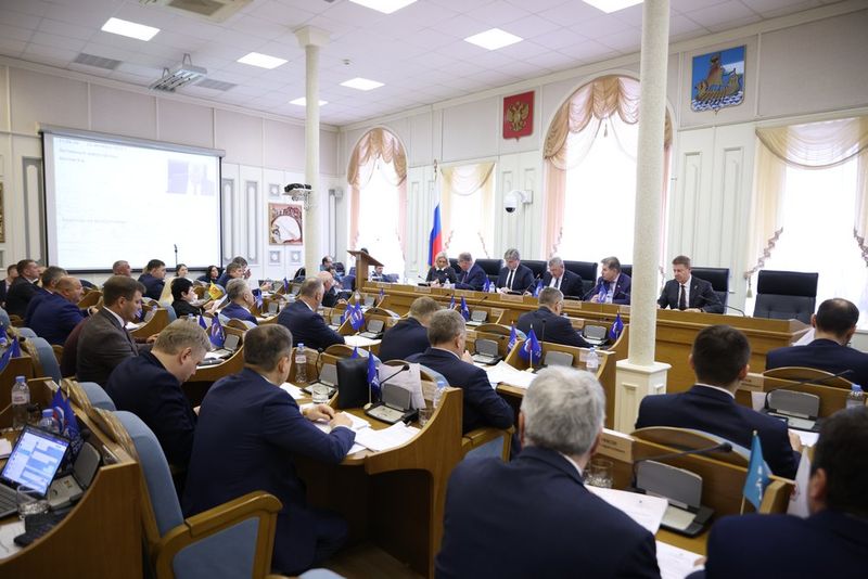 Костромская областная Дума приняла законопроект о дополнительных гарантиях сельским старостам
