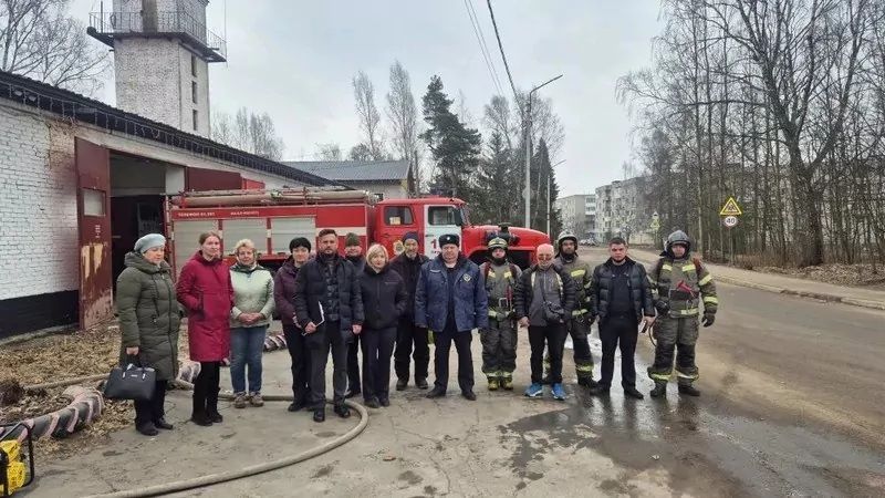 В Ленинградской области сельским старостам рассказали о противопожарной работе