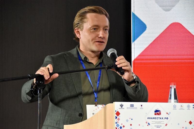 Денис Боков: Мы развиваем связь между гражданами и властью