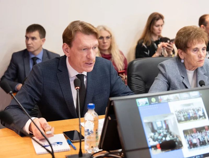 Тюменские депутаты обсудили развитие ТОС с коллегами из других регионов