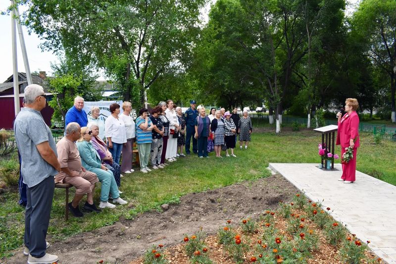 В Усть-Абакане открыли сквер имени 309-й Пирятинской дивизии